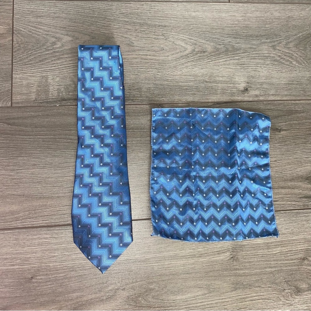 George Martin Tie with Handkerchief